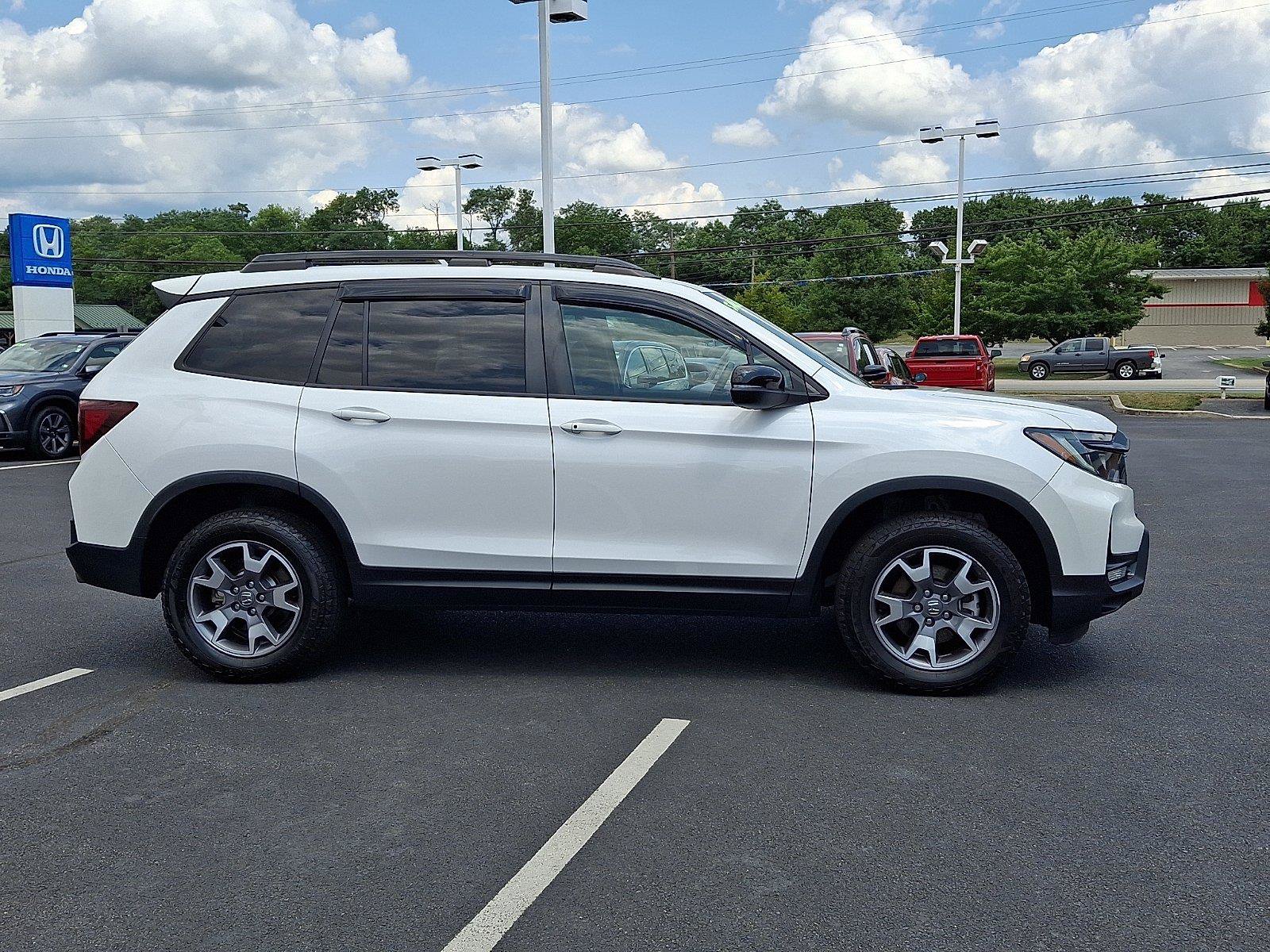 Used 2023 Honda Passport TrailSport image 7
