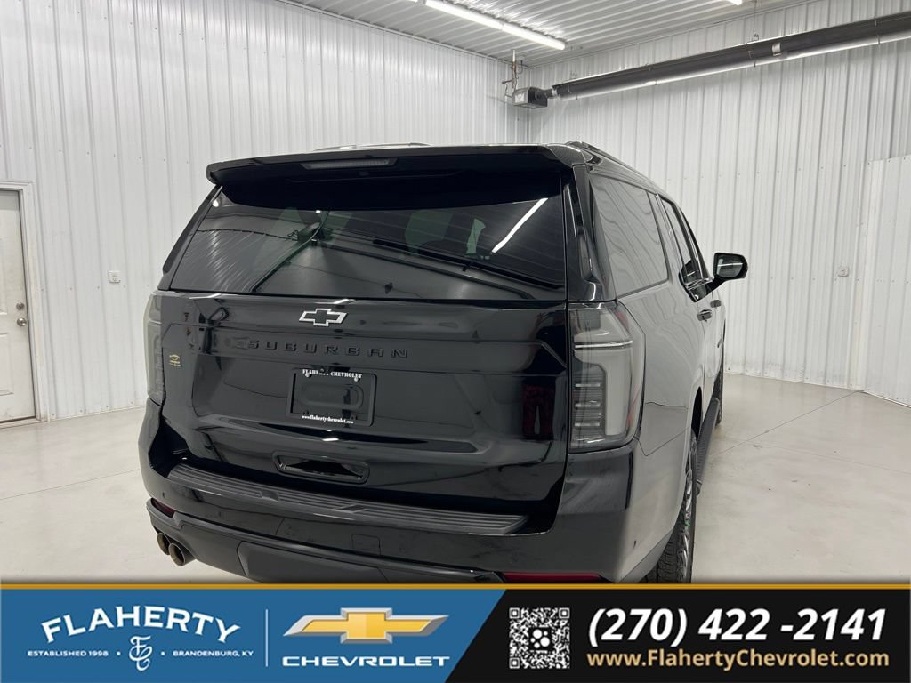 Used 2025 Chevrolet Suburban Z71 w/ Comfort Package AWD/4WD image 3