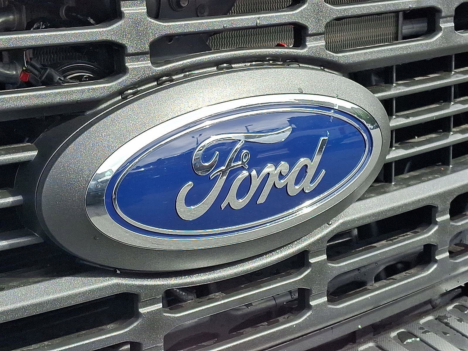 New 2026 Ford F250 XL w/ XL Chrome Package image 16