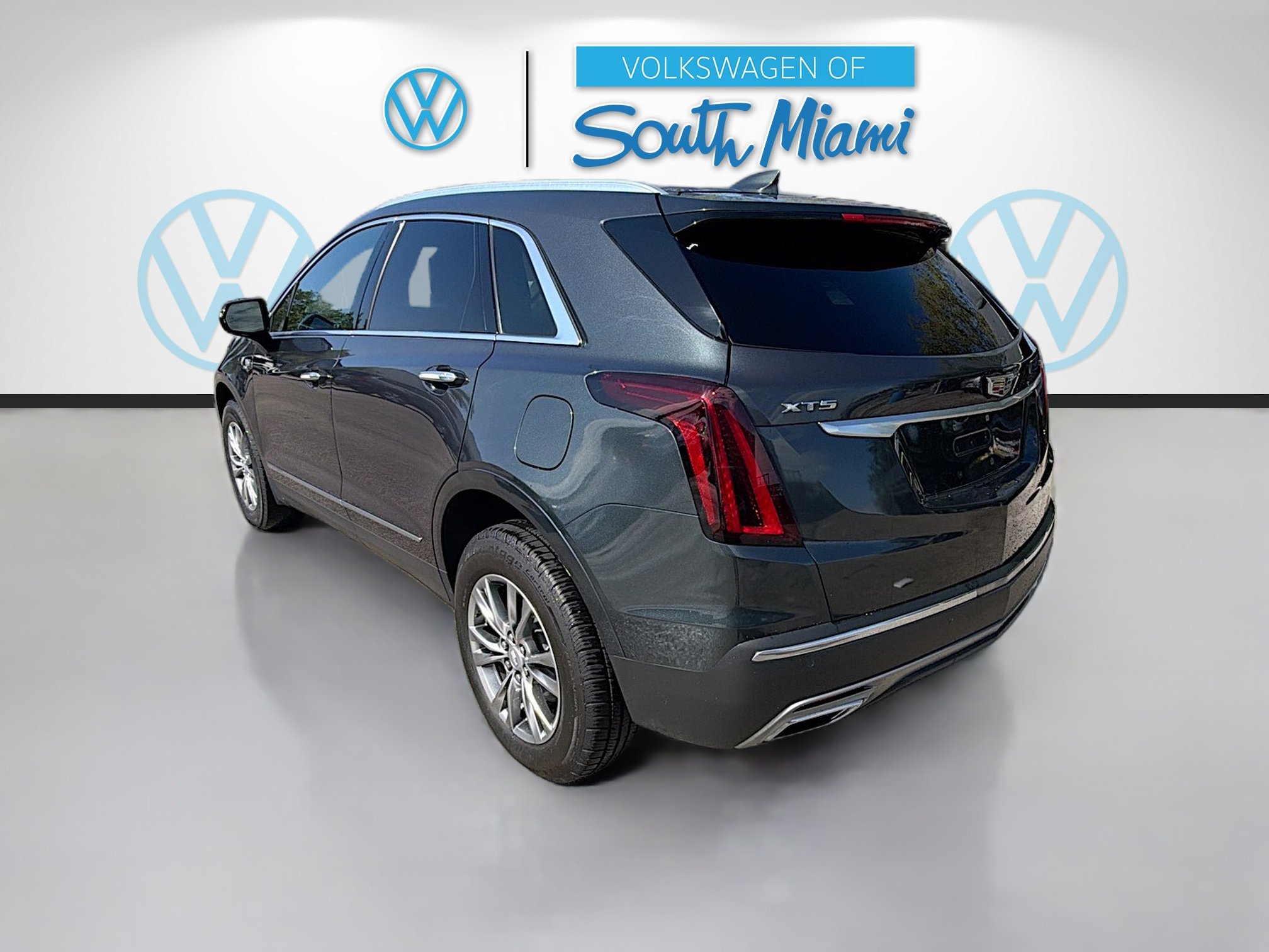 Used 2023 Cadillac XT5 Premium Luxury image 5