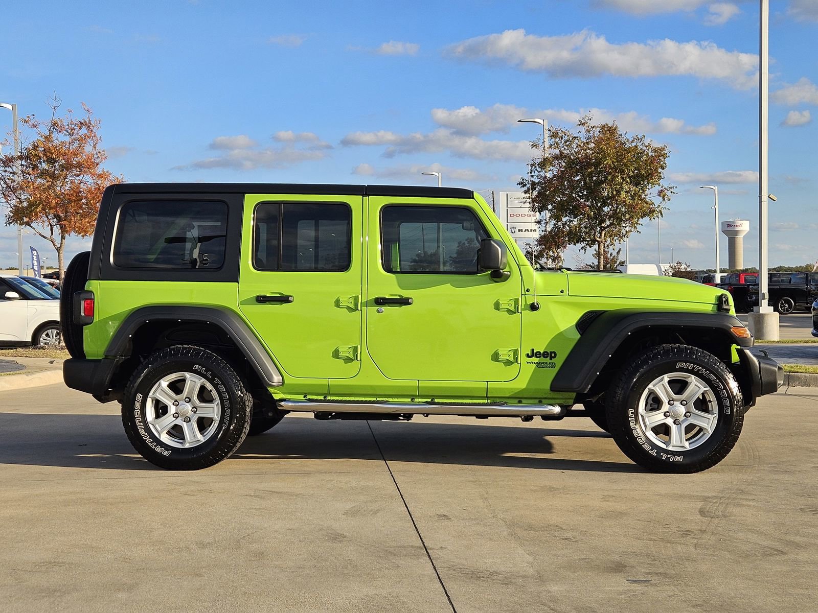 Used 2021 Jeep Wrangler Unlimited Sport image 7