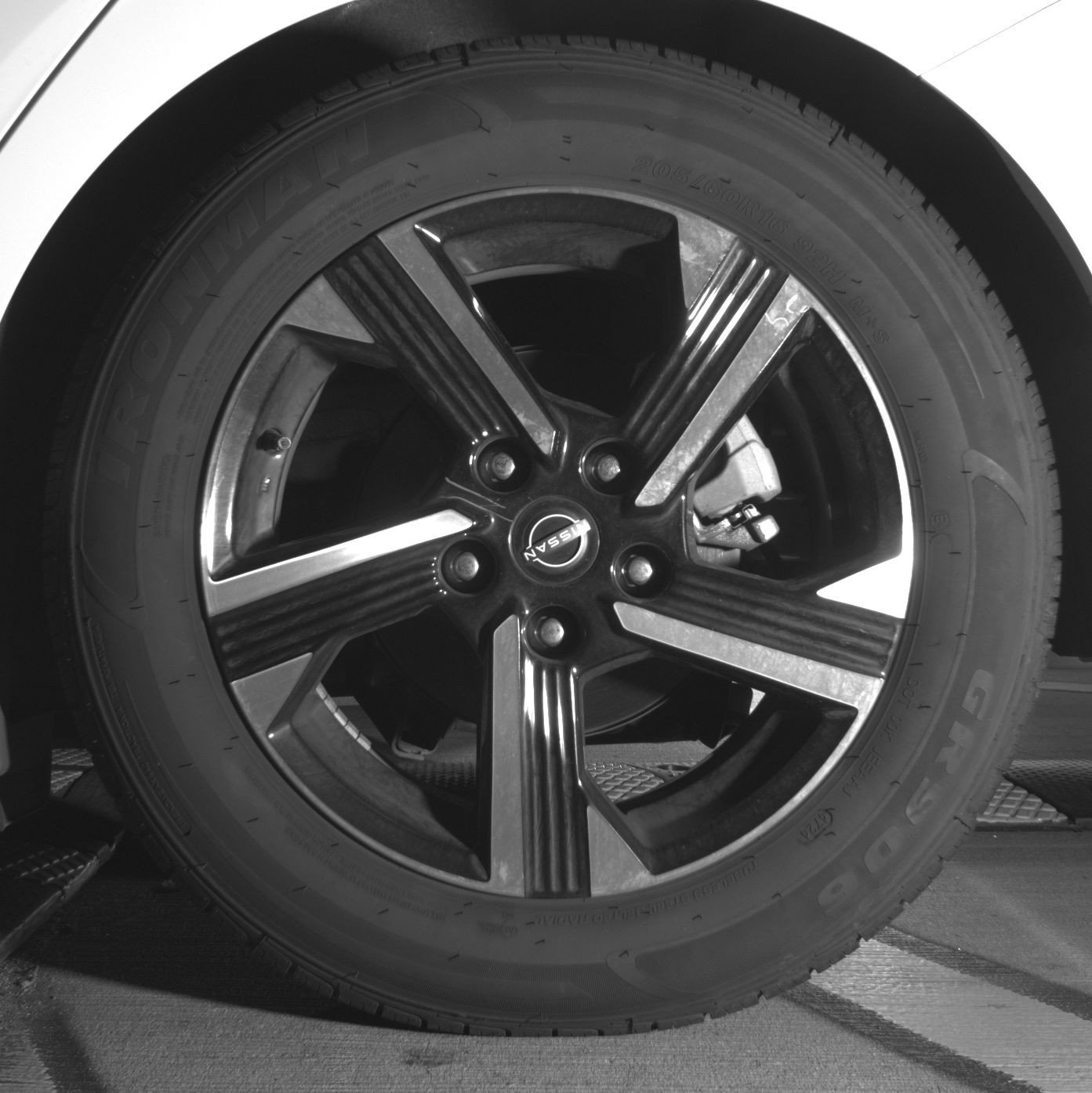 Used 2025 Nissan Sentra SV FWD image 14