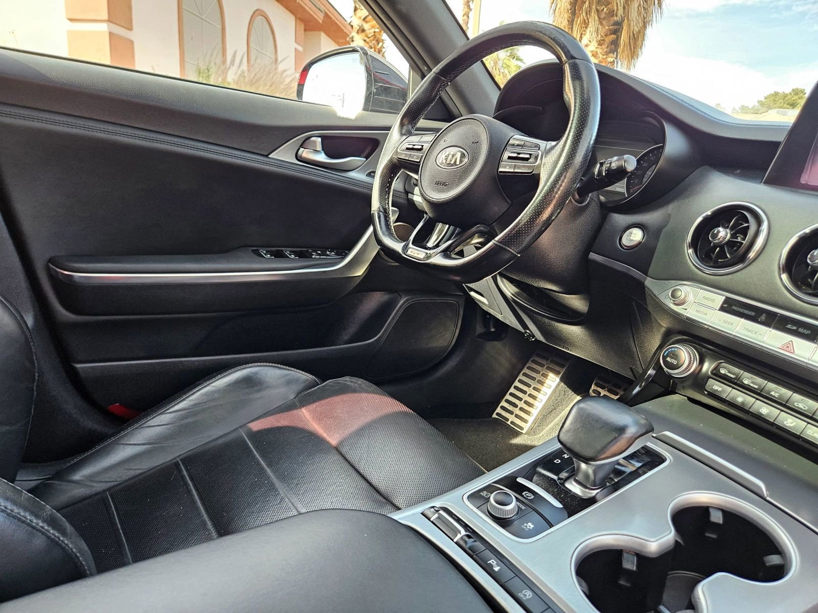 Used 2018 Kia Stinger GT2 image 18