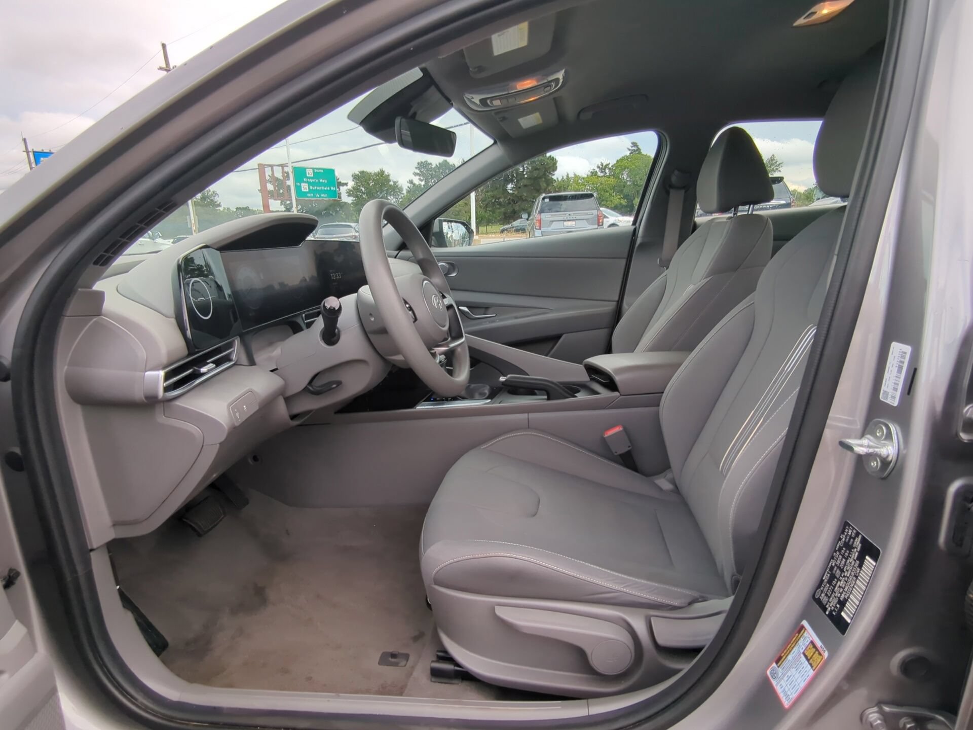 Used 2024 Hyundai Elantra SEL FWD image 16