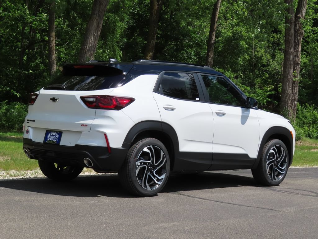 New 2026 Chevrolet TrailBlazer RS w/ Convenience Package AWD/4WD image 3