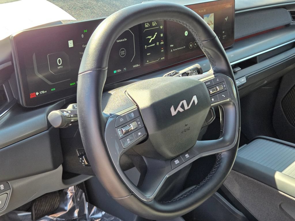 Used 2024 Kia EV9 Land AWD/4WD image 20