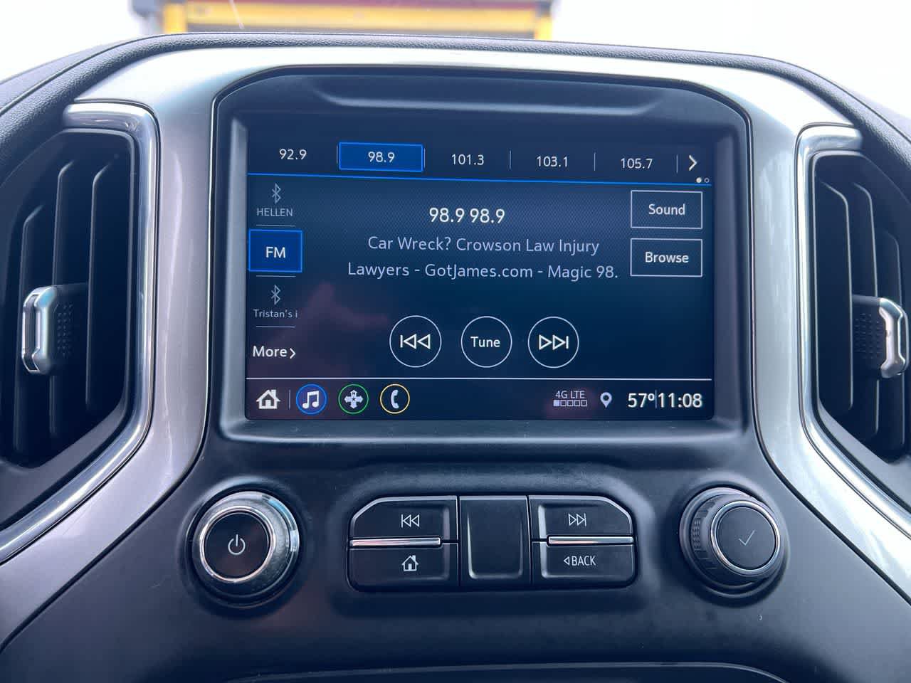 Used 2021 Chevrolet Silverado 1500 LT AWD/4WD image 16