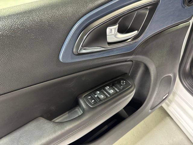 Used 2015 Chrysler 200 S w/ Navigation & Sound Group I AWD/4WD image 17