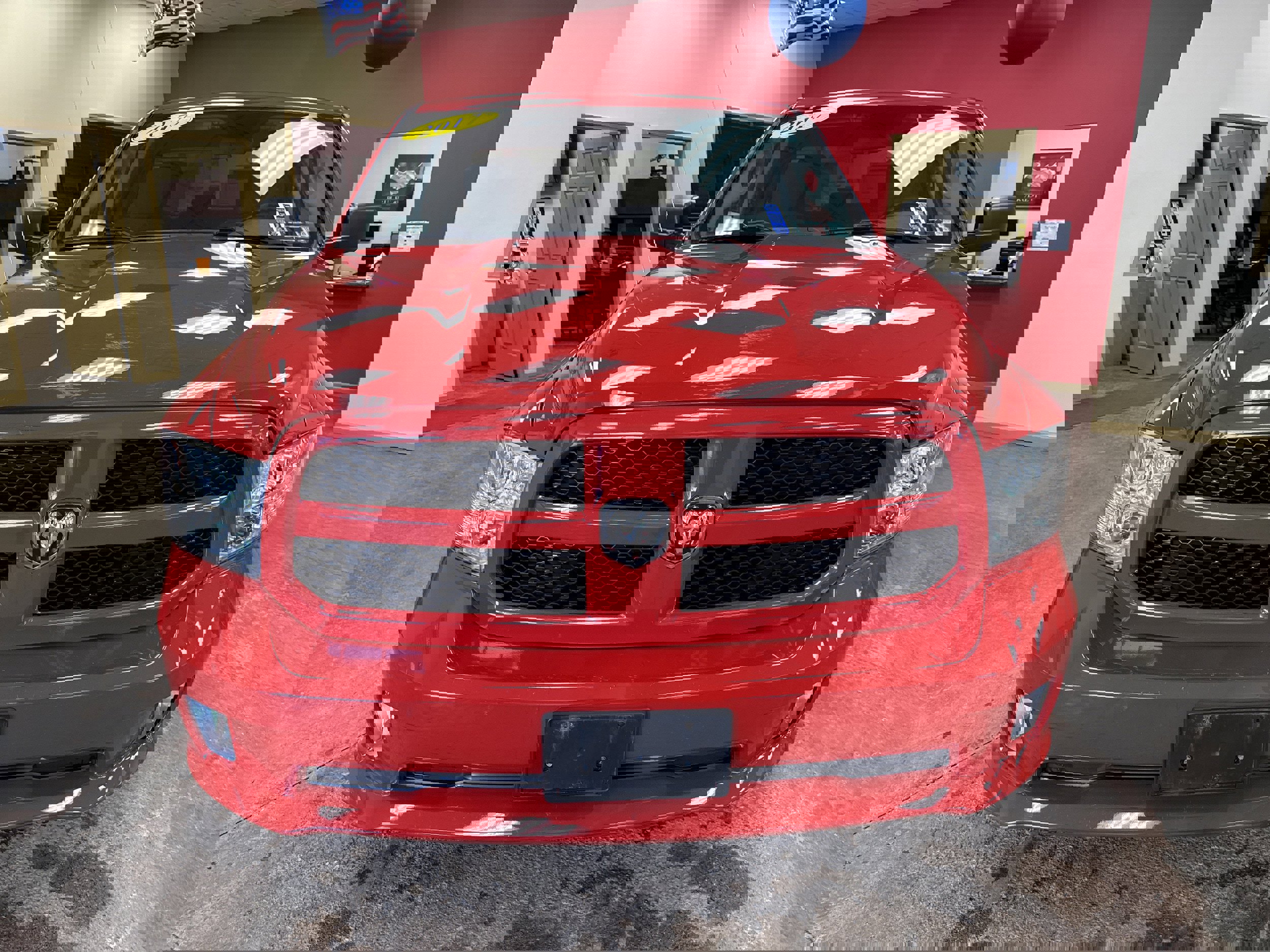 Used 2017 RAM 1500 Express image 2