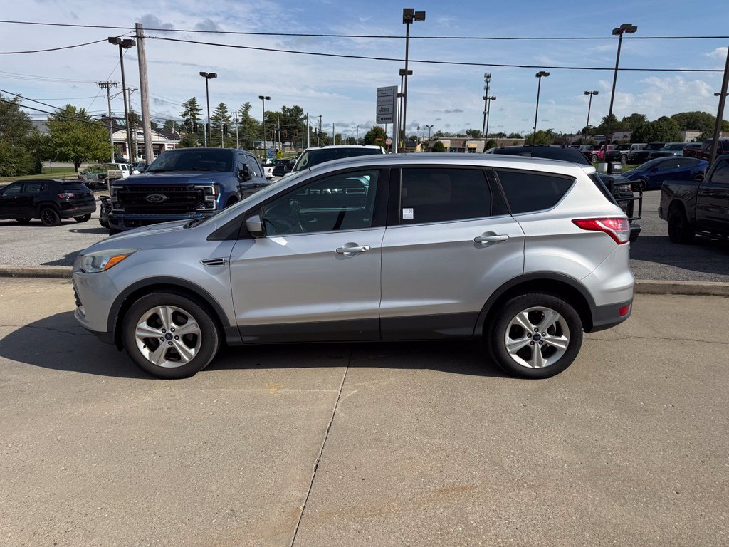 Used 2015 Ford Escape SE FWD image 9