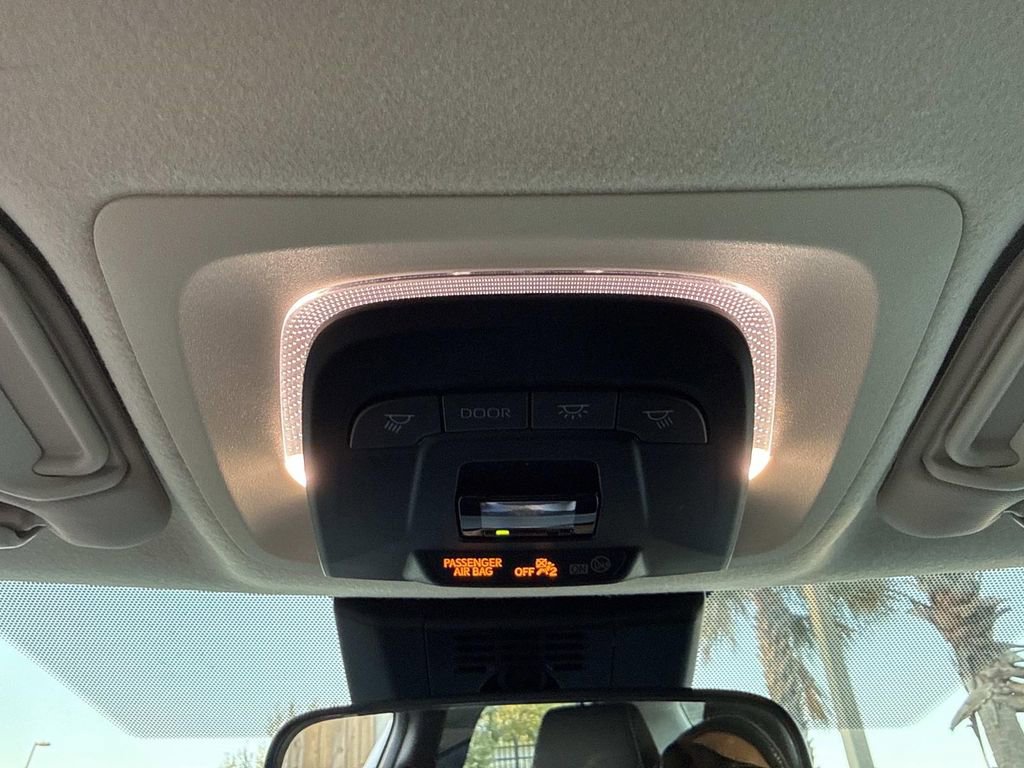 Used 2023 Toyota Corolla LE image 41