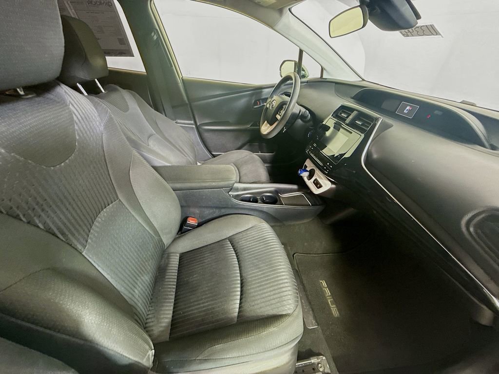 Used 2017 Toyota Prius Two w/ Prius Two Safety Plus Package FWD image 25