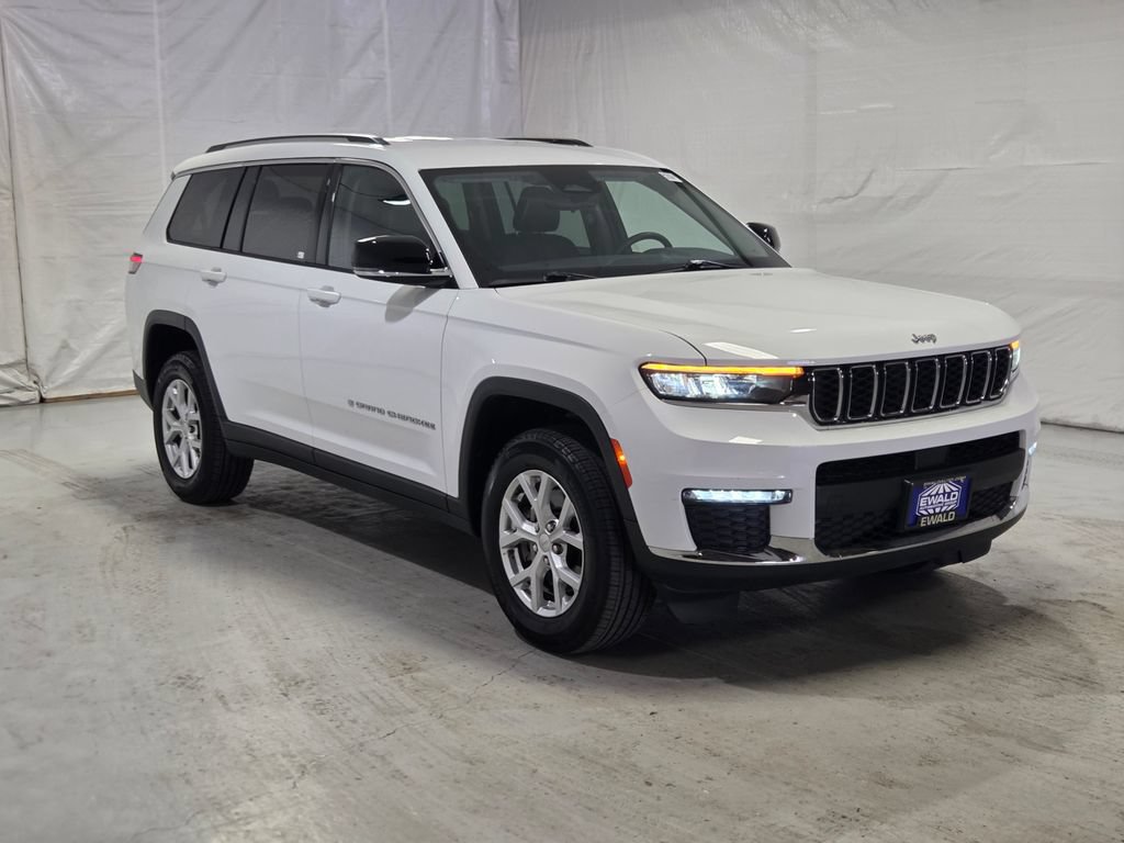 Used 2023 Jeep Grand Cherokee L Limited AWD/4WD image 19