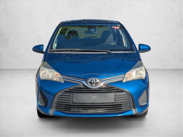 Used 2017 Toyota Yaris L image 2