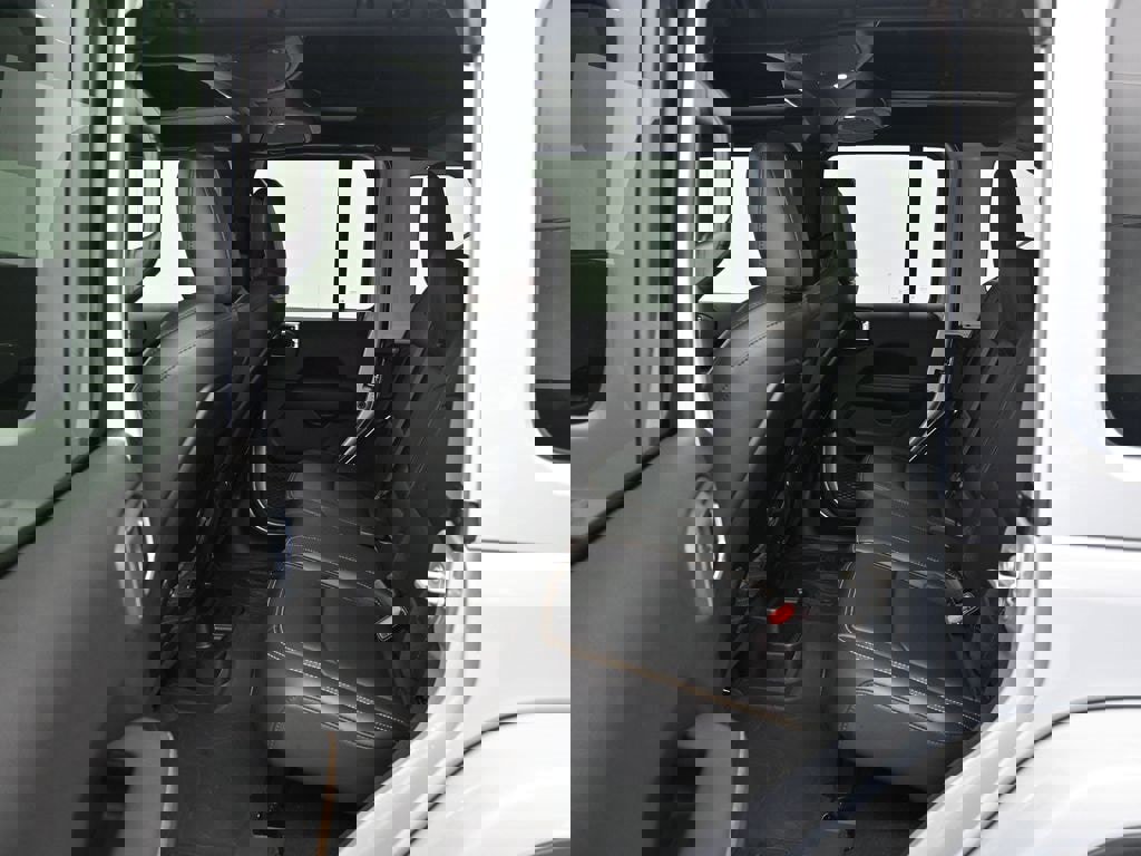 New 2024 Jeep Wrangler Unlimited Sahara w/ Technology Group image 24