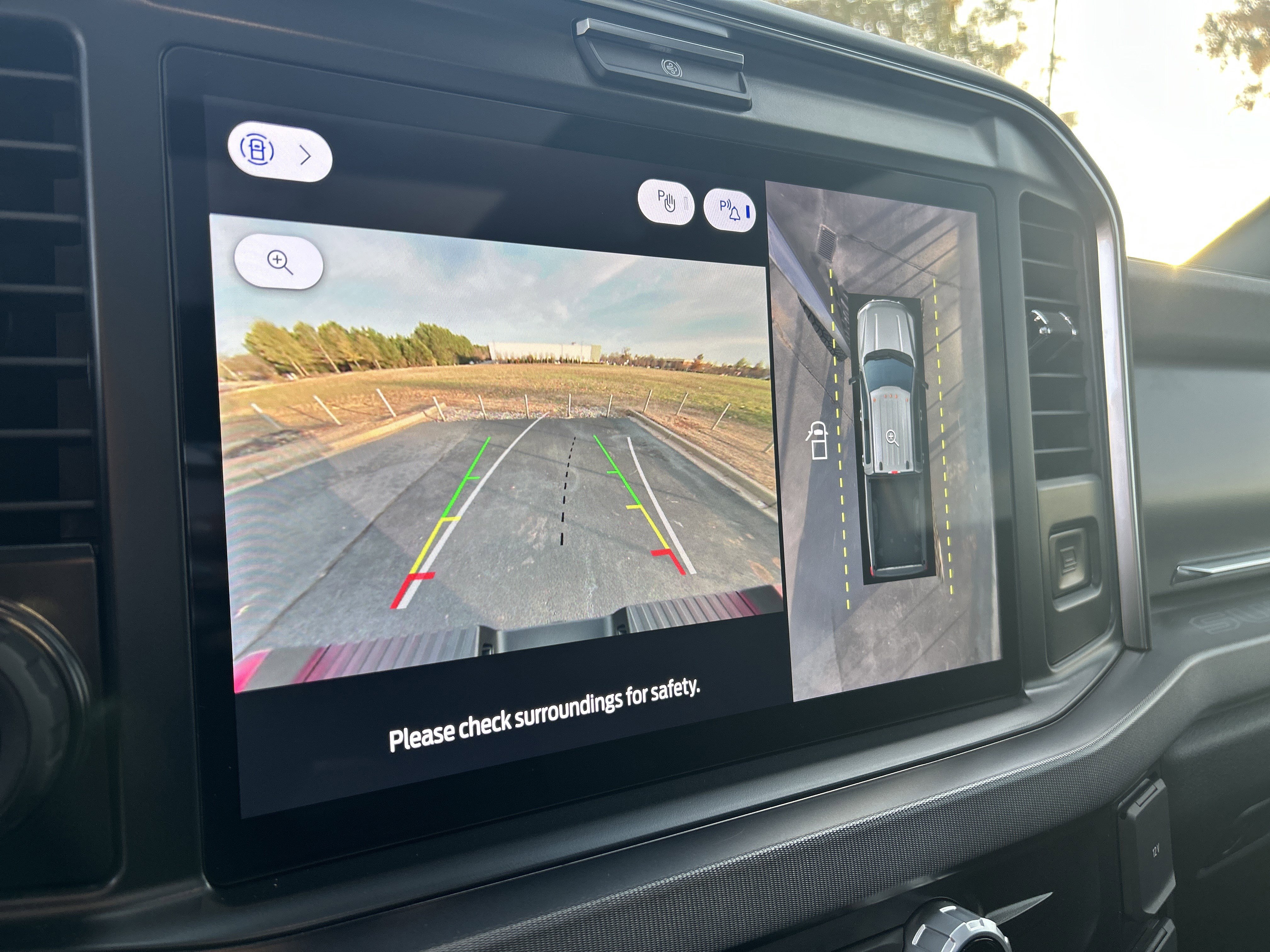 Used 2025 Ford F450 Platinum image 14