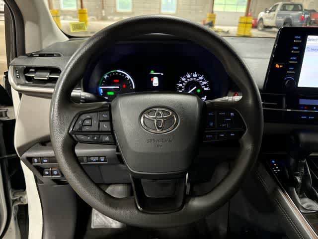 Certified 2022 Toyota Sienna LE FWD image 19