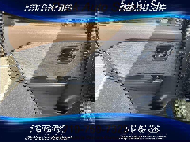 Used 2023 Nissan Rogue S image 23