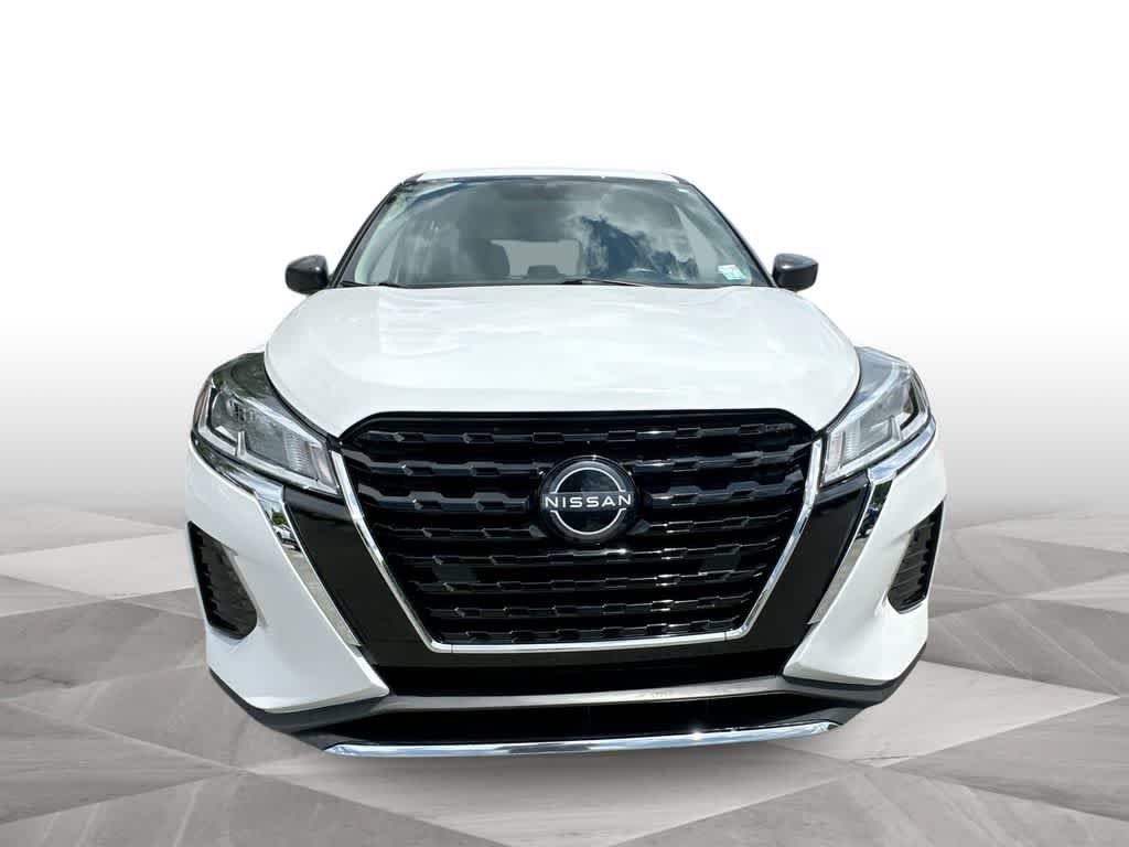 Used 2024 Nissan Kicks S FWD image 3