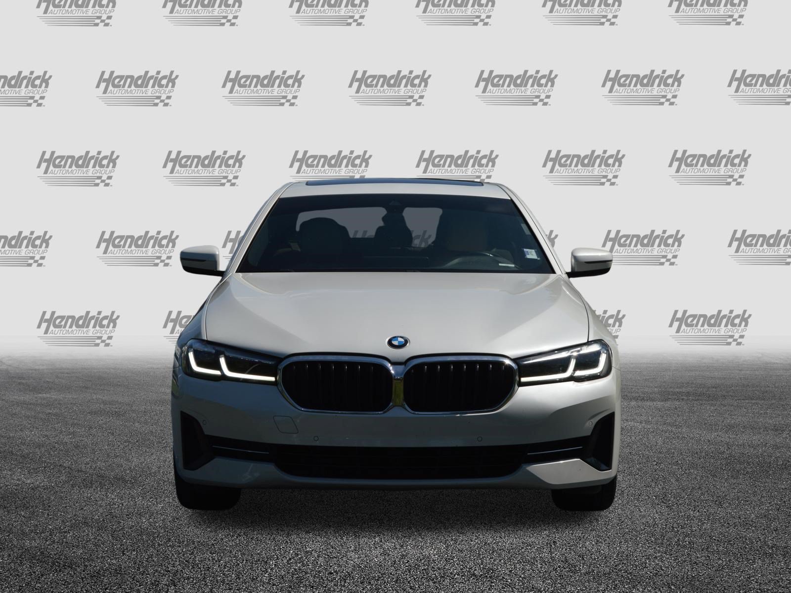Used 2022 BMW 530i w/ Convenience Package RWD image 6