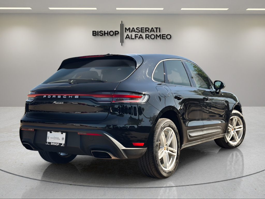Used 2024 Porsche Macan Turbo AWD/4WD image 5