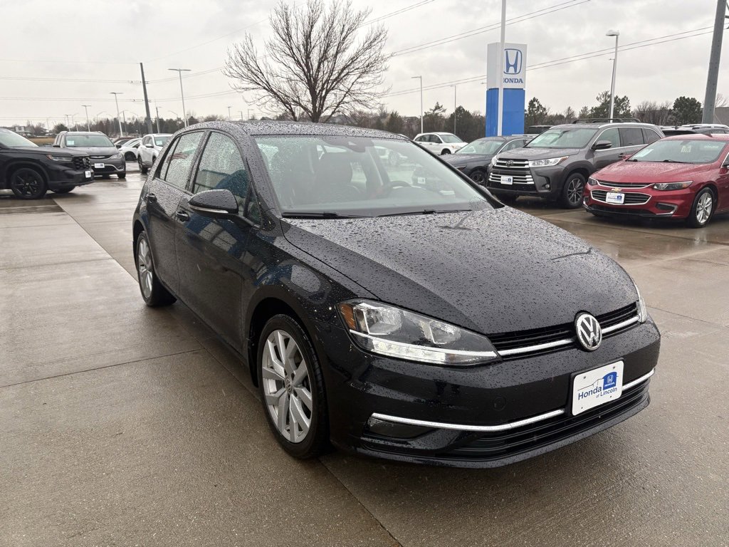Used 2019 Volkswagen Golf SE w/ Driver Assistance Package image 3