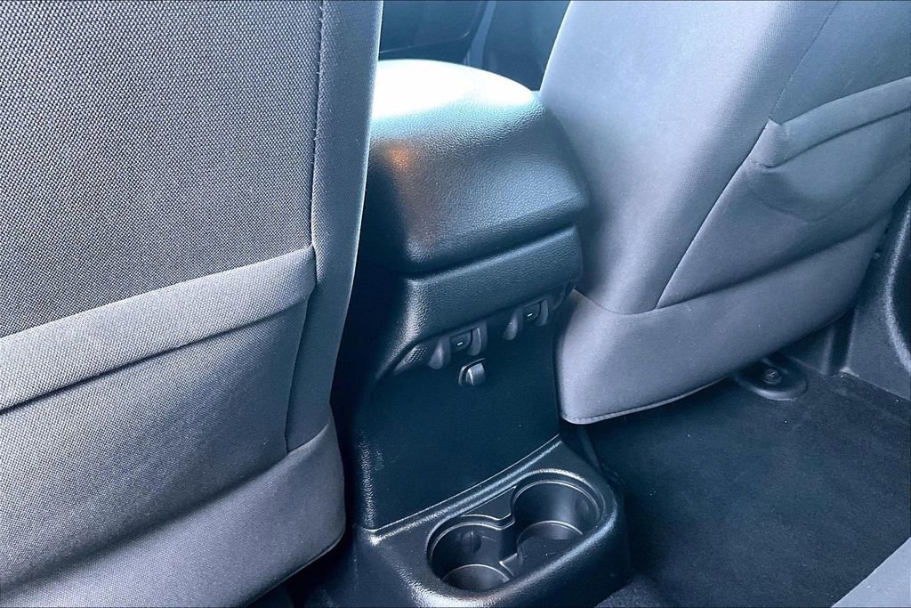 Used 2017 Jeep Wrangler Unlimited Sahara w/ Connectivity Group image 10