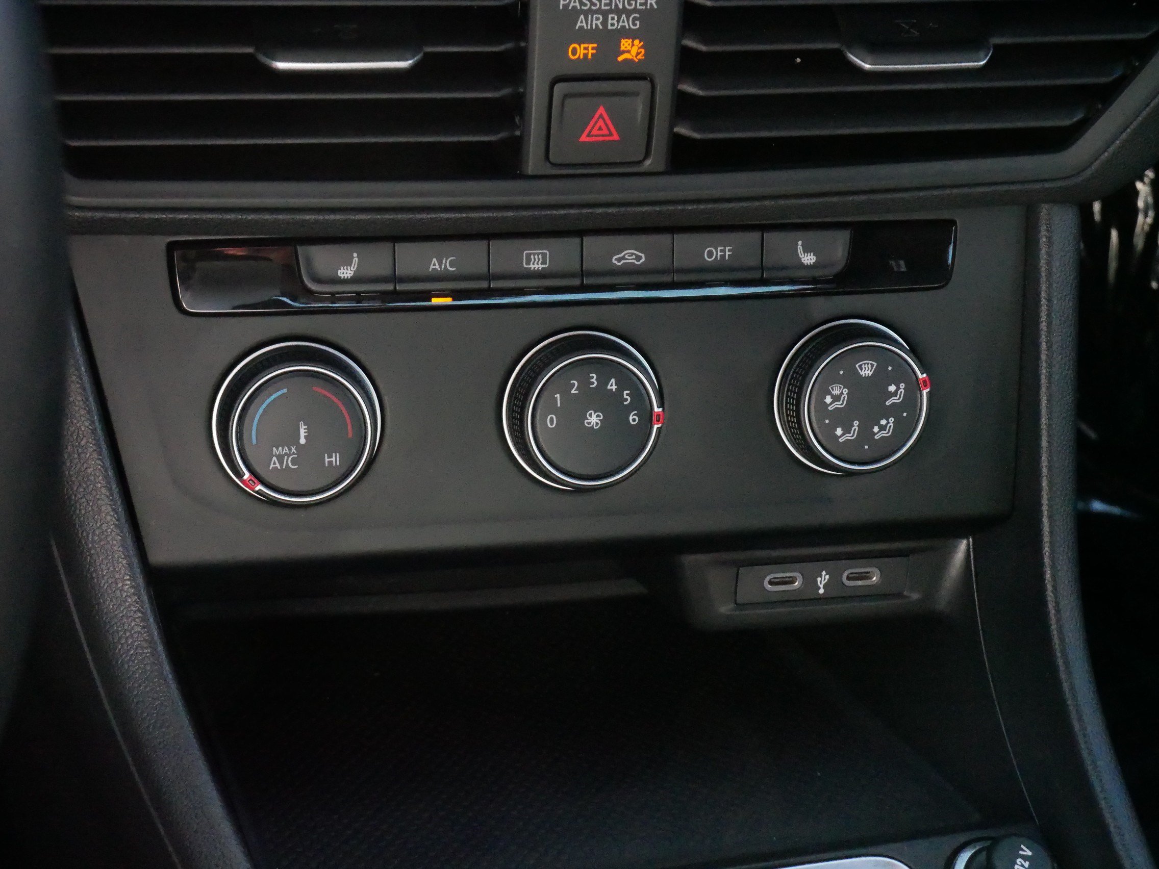 Used 2024 Volkswagen Jetta Sport FWD image 23