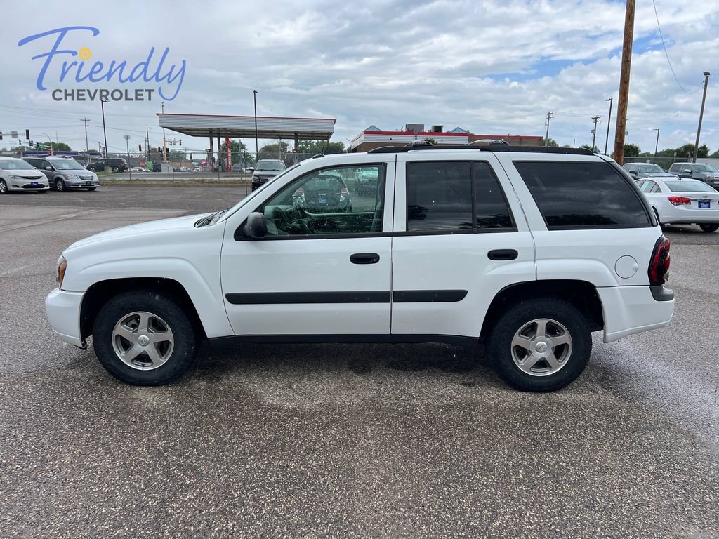 Used 2005 Chevrolet TrailBlazer LS w/ LS Preferred Equipment Group AWD/4WD image 2