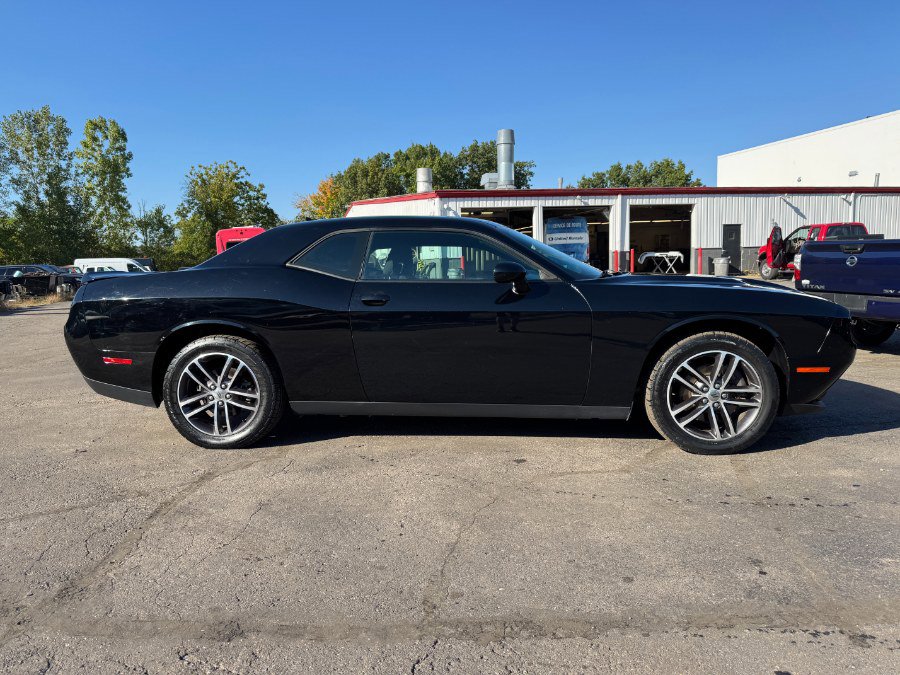 Used 2019 Dodge Challenger SXT w/ Cold Weather Group image 6