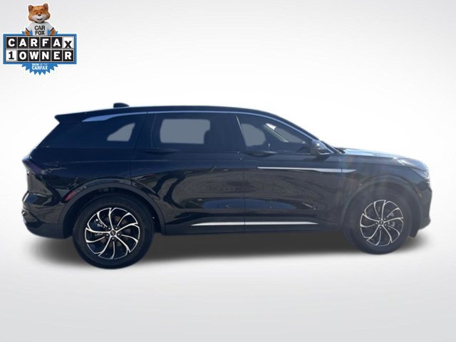 Used 2024 Lincoln Nautilus Premier AWD/4WD image 11