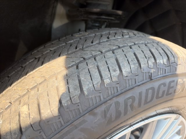 Used 2026 Chevrolet Traverse LT FWD image 25