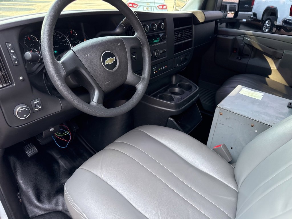 Used 2019 Chevrolet Express 2500 image 25