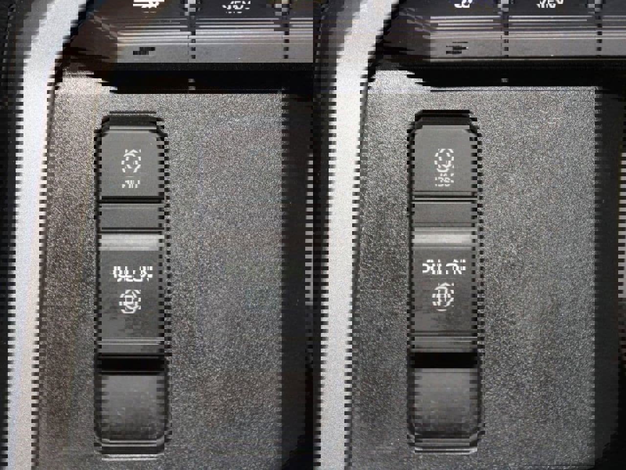 Used 2023 Toyota Tundra Limited image 23