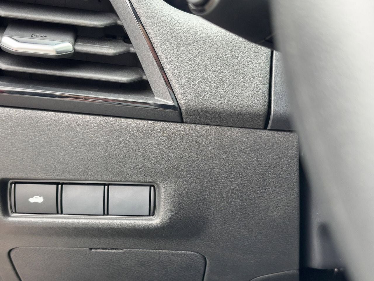 New 2026 Nissan Sentra SV image 28