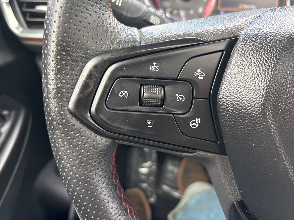 Used 2022 Chevrolet TrailBlazer RS w/ Sun and Liftgate Package image 37