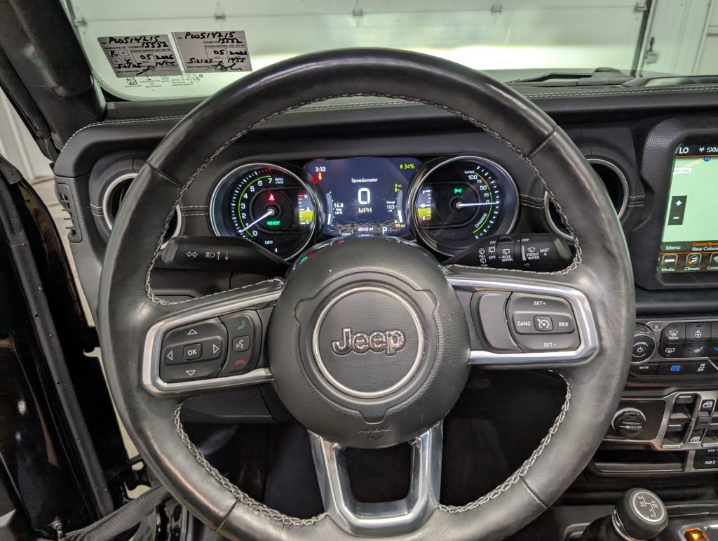 Used 2023 Jeep Wrangler Unlimited Sahara w/ Cold Weather Group AWD/4WD image 16