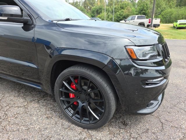 Used 2014 Jeep Grand Cherokee SRT8 w/ Luxury Group II AWD/4WD image 32