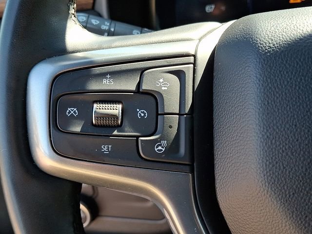 Used 2024 Chevrolet Suburban Premier AWD/4WD image 21