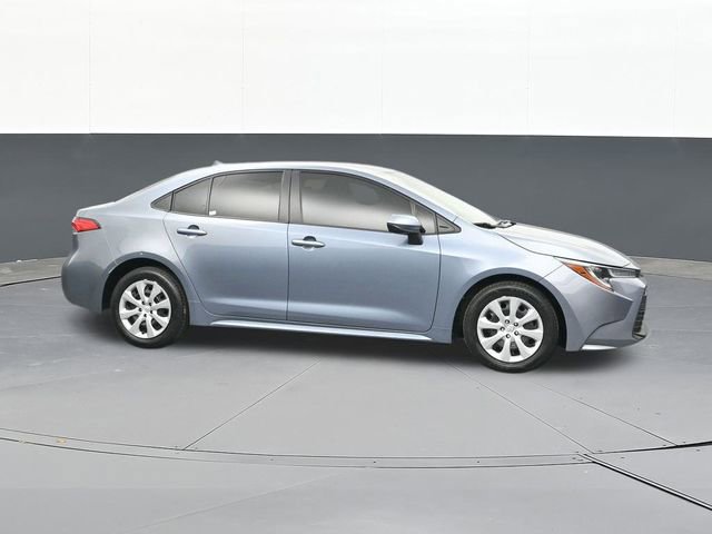 Used 2023 Toyota Corolla LE w/ Carpet Mat Package (TMS) image 17