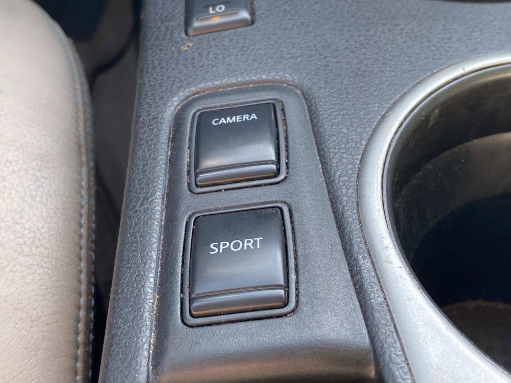Used 2012 Nissan Rogue SL image 13