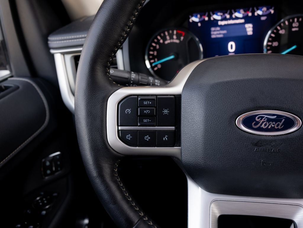 Used 2024 Ford Expedition Max XLT AWD/4WD image 16