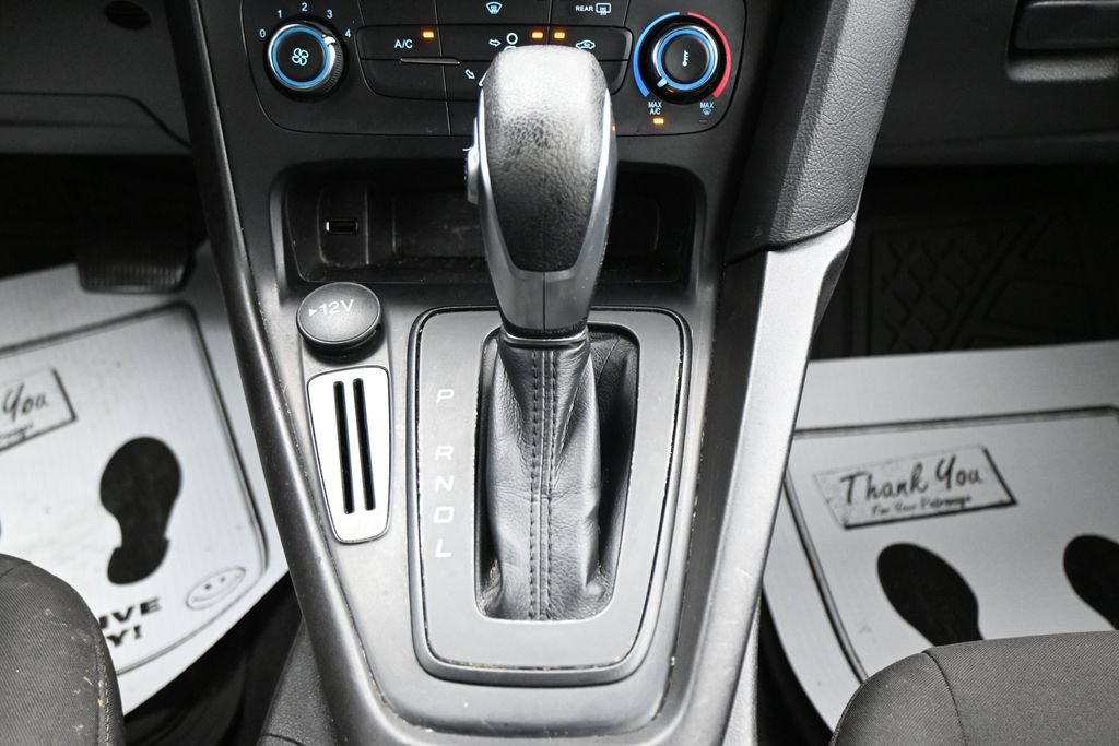 Used 2018 Ford Focus SE FWD image 19