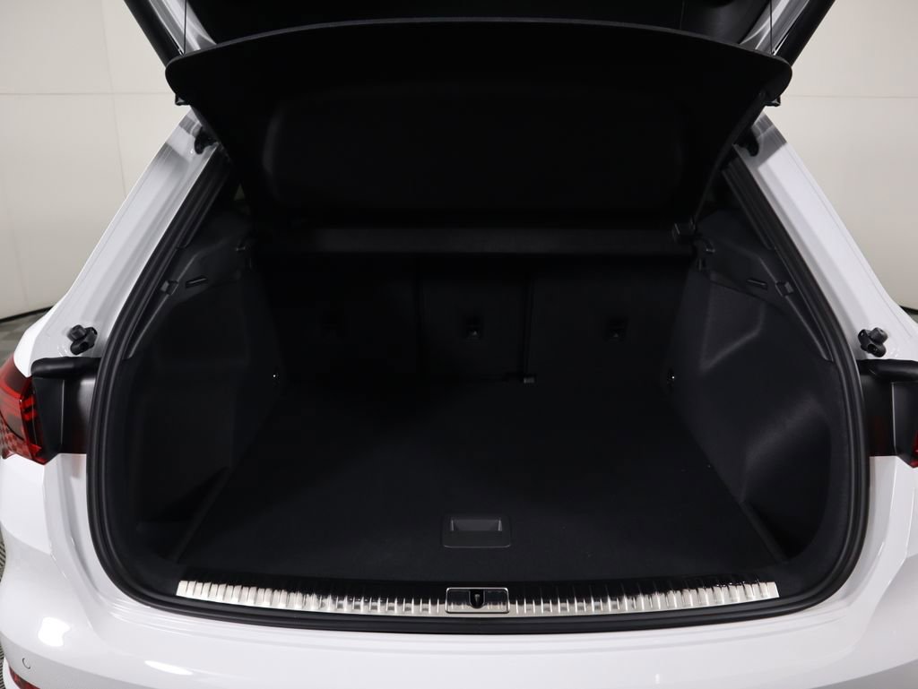 Used 2025 Audi Q3 2.0T Premium Plus w/ Premium Plus Package image 30