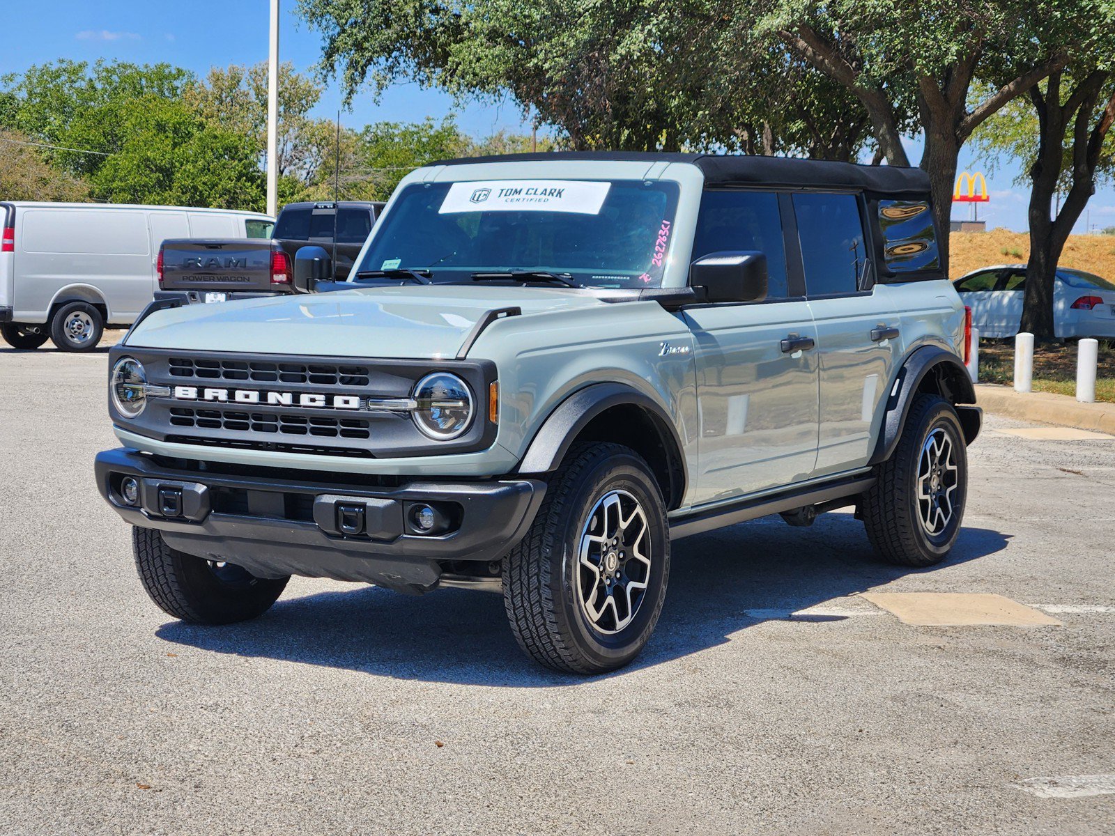 Used 2024 Ford Bronco Black Diamond AWD/4WD image 2