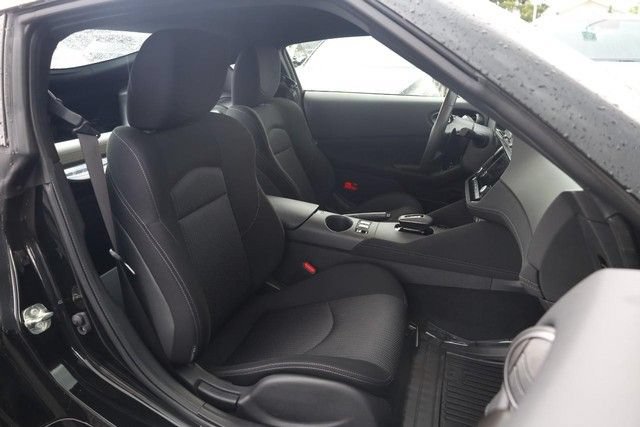 Certified 2025 Nissan Z Sport w/ Floor Mat Package RWD image 19