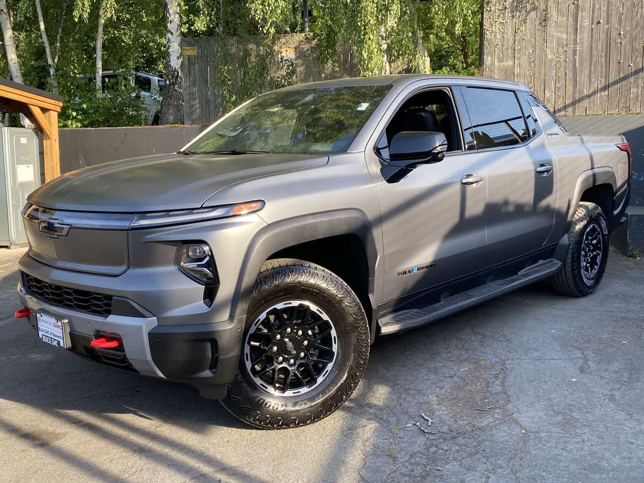 Used 2026 Chevrolet Silverado EV Trail Boss w/ Premium Package AWD/4WD image 1