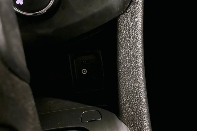 Used 2020 Chevrolet Sonic LT image 32