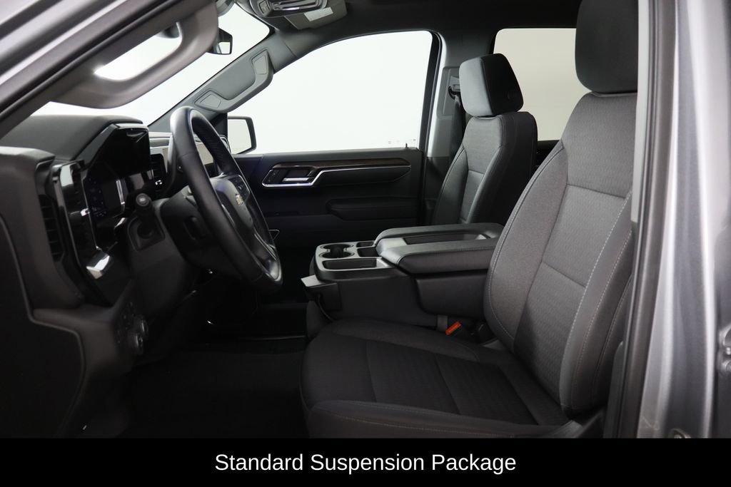 Used 2023 Chevrolet Silverado 1500 LT AWD/4WD image 7