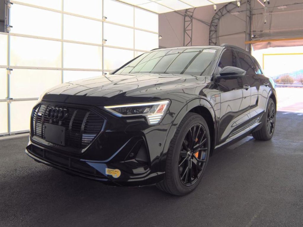 Used 2022 Audi e-tron Chronos image 1